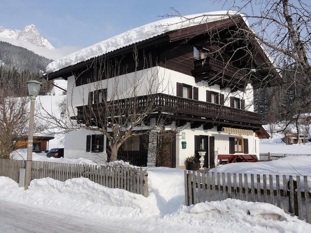 Haus Hartl Pensión 3*